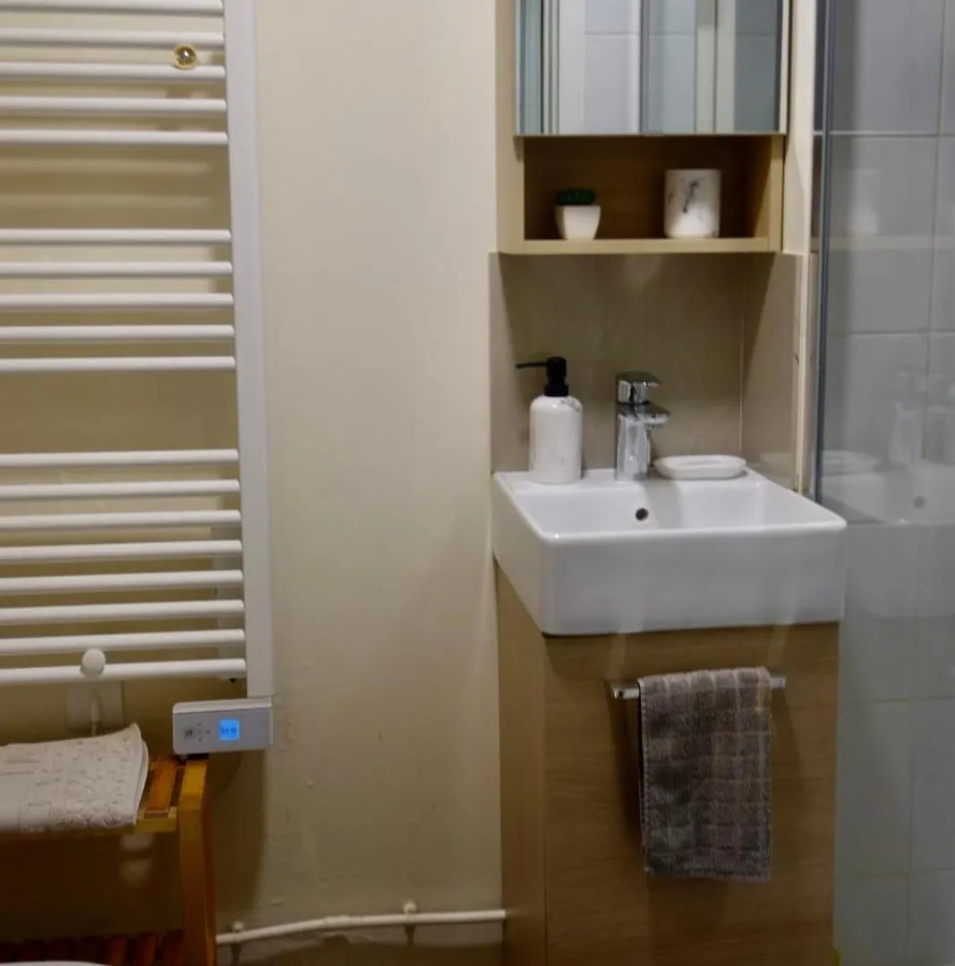 Charming Apartment For 4 People 1 Baby In The Heart Of Parijs
