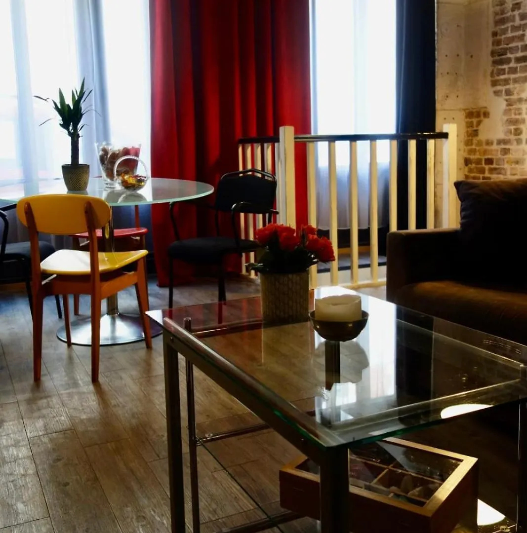 Charming Apartment For 4 People 1 Baby In The Heart Of Parijs