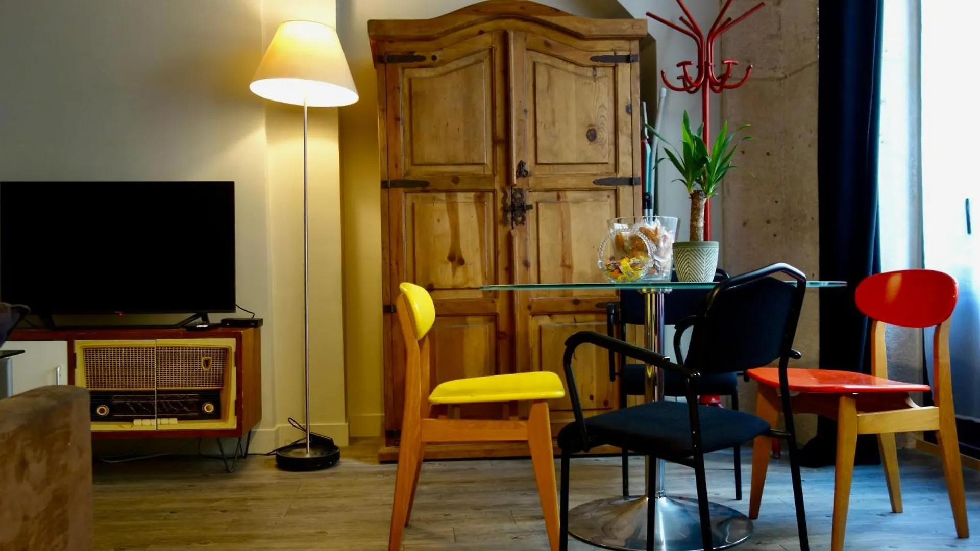Charming Apartment For 4 People 1 Baby In The Heart Of Parijs